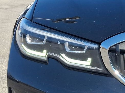 Used 2021 BMW 330i xDrive Sedan w/ Convenience Package image 11