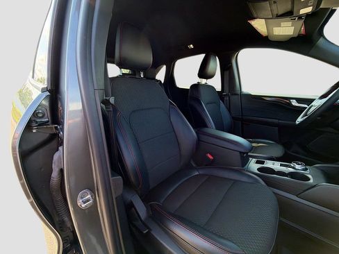 Used 2024 Ford Escape ST-Line w/ Tech Pack #1 AWD/4WD image 29