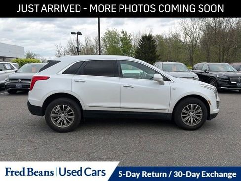 Used 2018 Cadillac XT5 Luxury w/ Driver Awareness Package AWD/4WD image 9