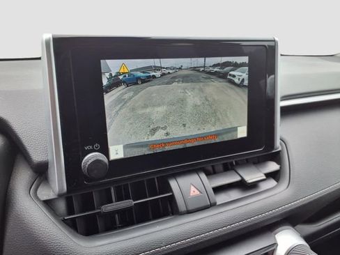 Used 2023 Toyota RAV4 XLE image 23
