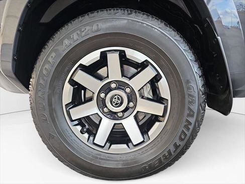 Certified 2024 Toyota 4Runner TRD Off-Road Premium w/ Moonroof Package image 24
