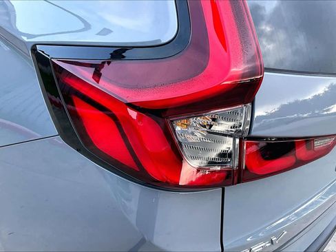 Used 2025 Honda CR-V Sport image 28