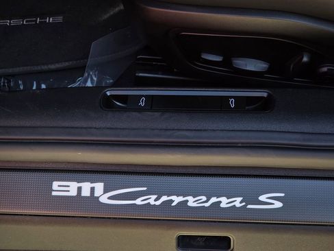 Certified 2025 Porsche 911 Carrera S RWD image 27