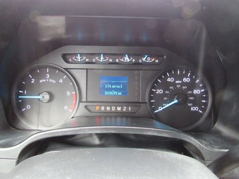 Used 2018 Ford F550 2WD Crew Cab Super Duty image 43