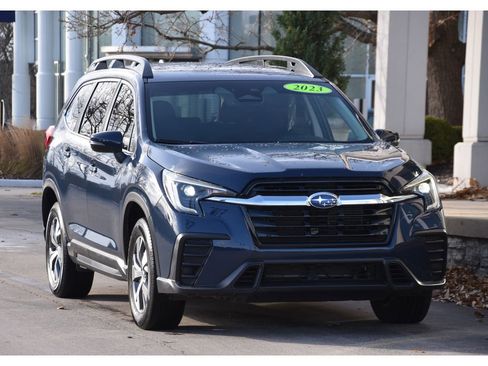 Certified 2023 Subaru Ascent Premium w/ Convenience Package image 2