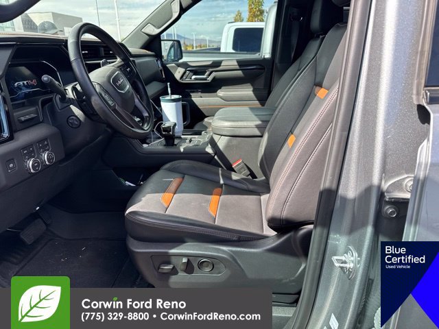 Used 2025 GMC Sierra 1500 AT4 w/ AT4 Premium Package AWD/4WD image 10