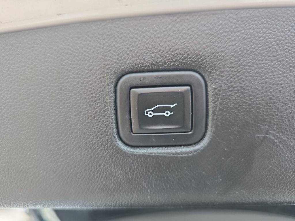 Used 2023 Chevrolet Blazer LT AWD/4WD image 13