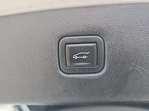Used 2023 Chevrolet Blazer LT AWD/4WD image 13