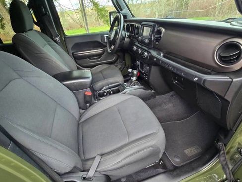 Used 2020 Jeep Wrangler Unlimited Sport AWD/4WD image 12