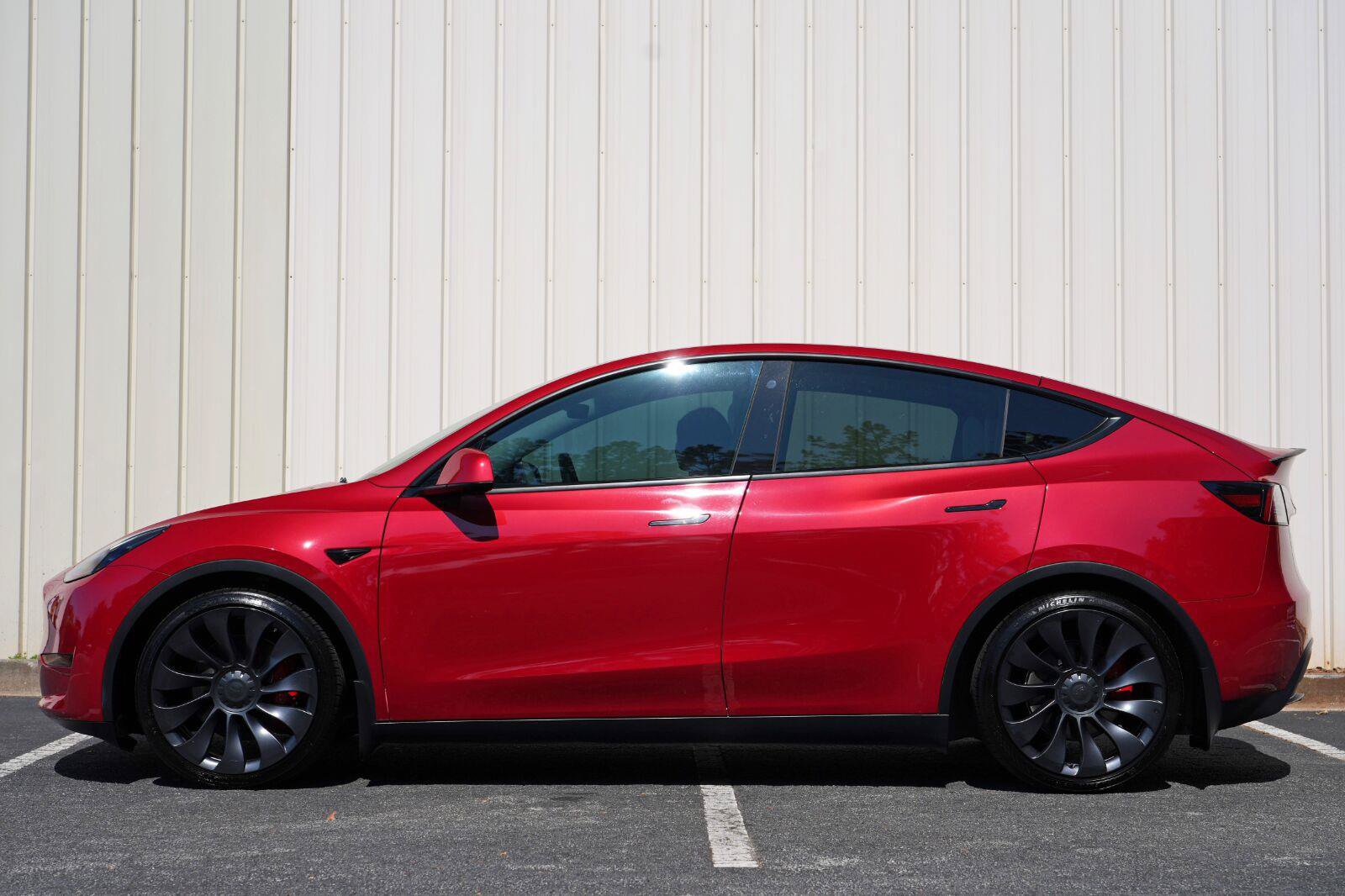 Used 2022 Tesla Model Y Performance AWD/4WD image 9