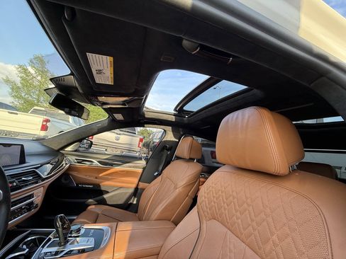Used 2018 BMW M760i xDrive AWD/4WD image 44