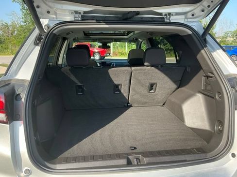 Used 2022 Chevrolet Equinox LT AWD/4WD image 11