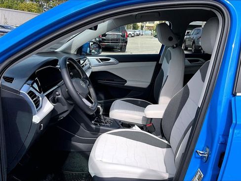 New 2026 Volkswagen Taos SE FWD image 21