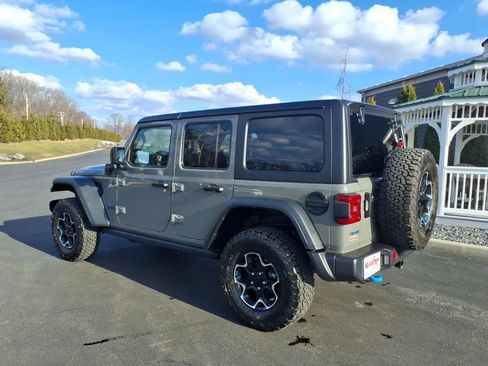 Used 2023 Jeep Wrangler Unlimited Rubicon 4xe w/ Cold Weather Group AWD/4WD image 3