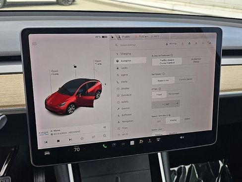 Used 2021 Tesla Model Y Long Range image 35