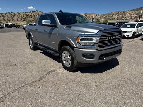 Used 2022 RAM 2500 Laramie AWD/4WD image 3