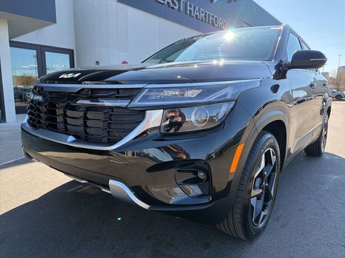 Used 2025 Kia Seltos EX w/ EX Sunroof Package image 11