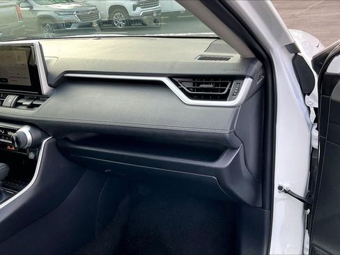 Used 2024 Toyota RAV4 LE image 15