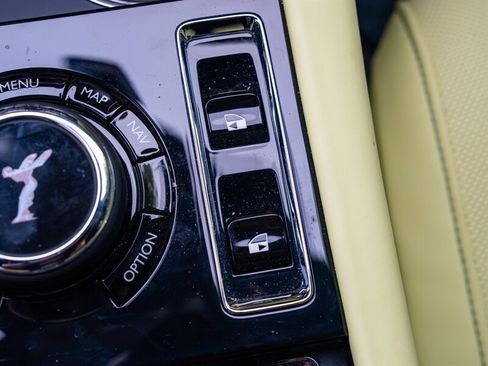 Used 2024 Rolls-Royce Ghost Black Badge image 22