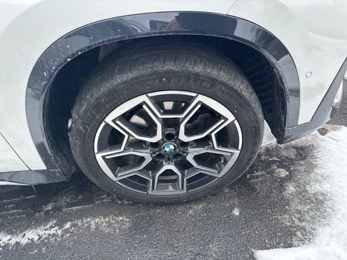 Used 2023 BMW X1 xDrive28i w/ Premium Package image 9