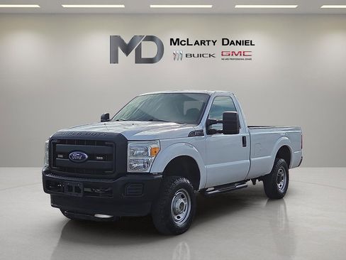 Used 2015 Ford F250 XL image 2