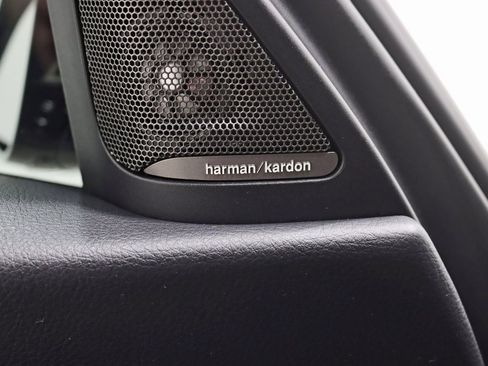 Used 2018 BMW M3 image 39