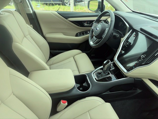 Used 2025 Subaru Legacy Limited w/ Popular Package #3 AWD/4WD image 9