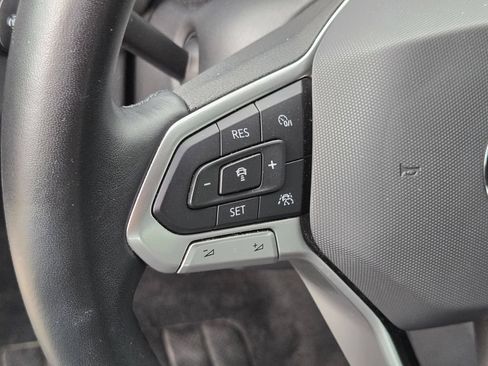 Used 2025 Volkswagen Jetta Sport FWD image 17