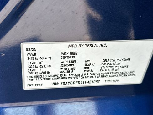 Used 2026 Tesla Model Y Long Range RWD image 39