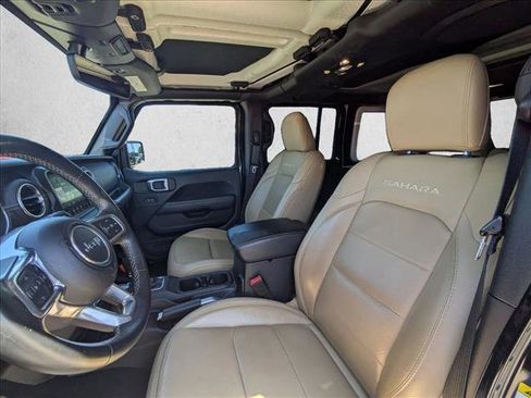 Used 2019 Jeep Wrangler Unlimited Sahara AWD/4WD image 10