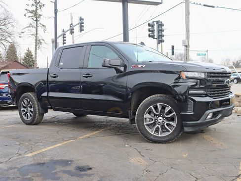 Used 2021 Chevrolet Silverado 1500 RST image 2