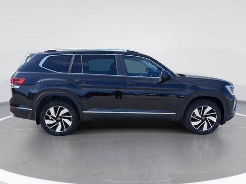 New 2026 Volkswagen Atlas SEL image 2