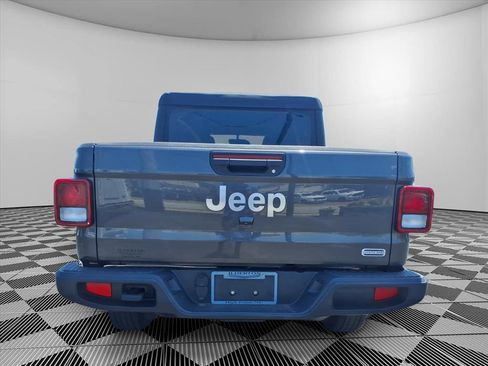 Used 2022 Jeep Gladiator Overland AWD/4WD image 24