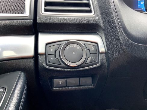 Used 2018 Ford Explorer Limited FWD image 34