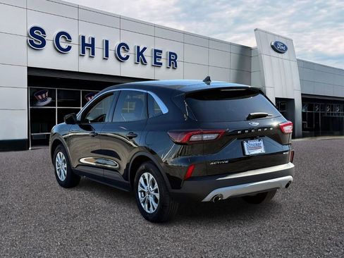 Certified 2023 Ford Escape Active w/ Tech Pack #2 image 3