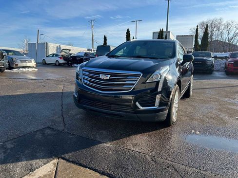 Used 2019 Cadillac XT5 FWD image 4