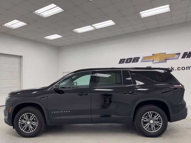 Used 2024 Chevrolet Traverse LS w/ LPO, Floor Liner Package FWD image 8