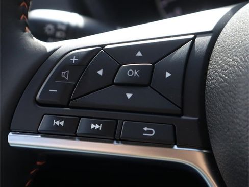 New 2025 Nissan Sentra SR w/ SR Premium Package image 8