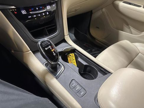 Used 2018 Cadillac XT5 Luxury w/ Driver Awareness Package image 12