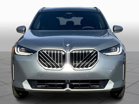 Used 2025 BMW X3 xDrive30i image 3