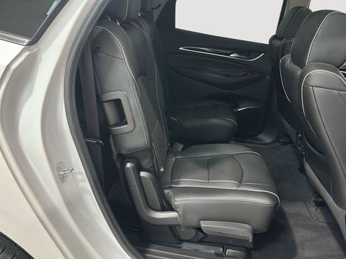 Used 2020 Buick Enclave Avenir w/ Avenir Technology Package AWD/4WD image 22