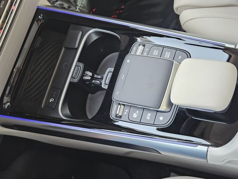 Certified 2023 Mercedes-Benz EQB 350 4MATIC SUV image 21