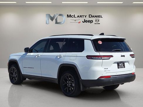 New 2026 Jeep Grand Cherokee L 4WD image 4