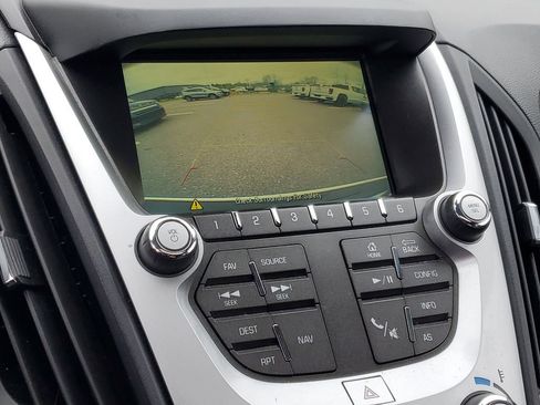 Used 2017 Chevrolet Equinox LT AWD/4WD image 18