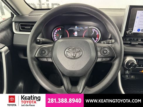 Certified 2025 Toyota RAV4 XLE AWD/4WD image 30