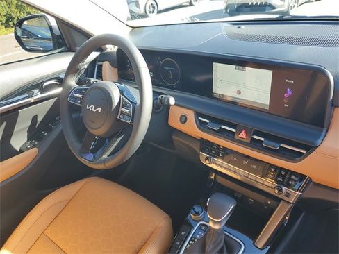 New 2026 Kia Seltos EX image 8