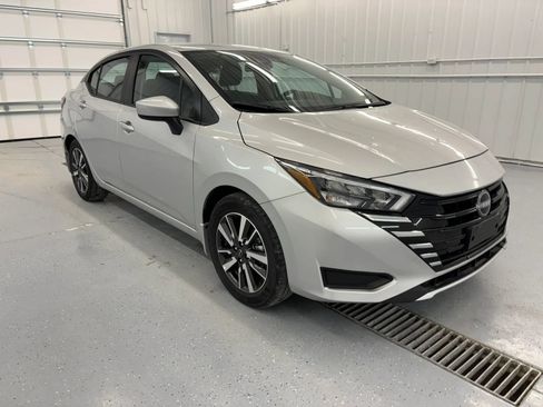 Used 2025 Nissan Versa SV w/ Trunk Package FWD image 10
