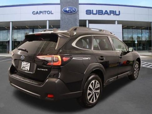 Certified 2025 Subaru Outback Premium AWD/4WD image 3