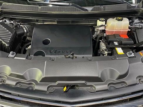 Used 2020 Chevrolet Traverse LT image 55