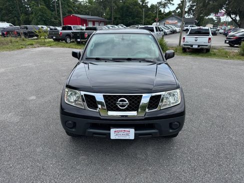 Used 2015 Nissan Frontier S AWD/4WD image 2